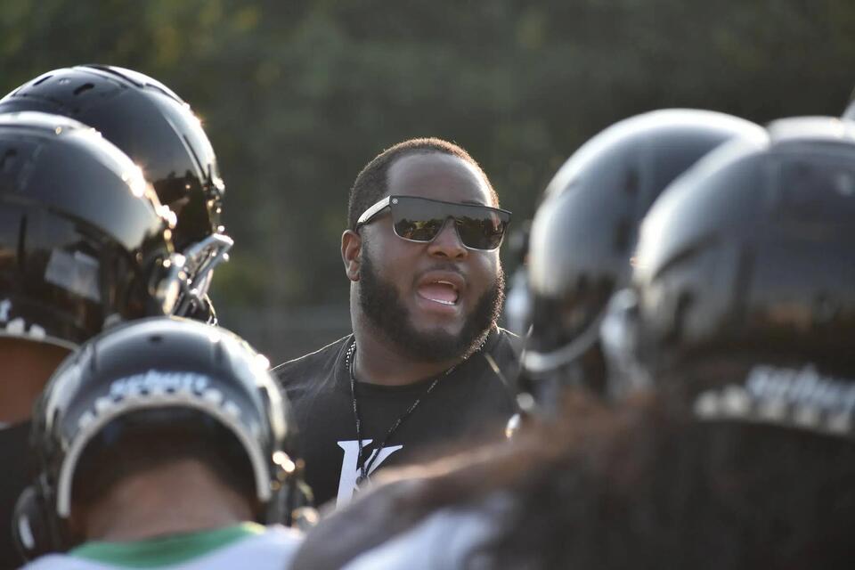 Kentwood football preps for second year under Quincey Davison