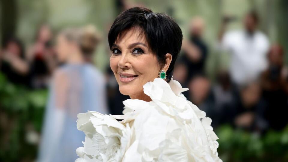 This Rare Archival Shot Of Kris Jenner’s Red, White, And Green ...