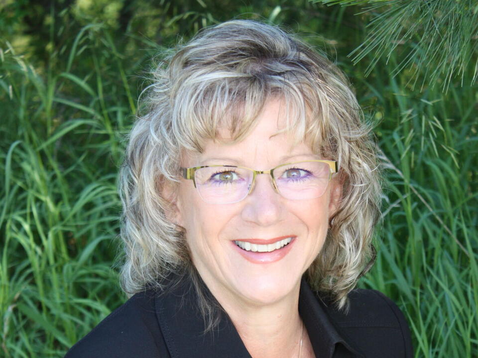 CENTURY 21 Land of Lakes Agents and Office honored