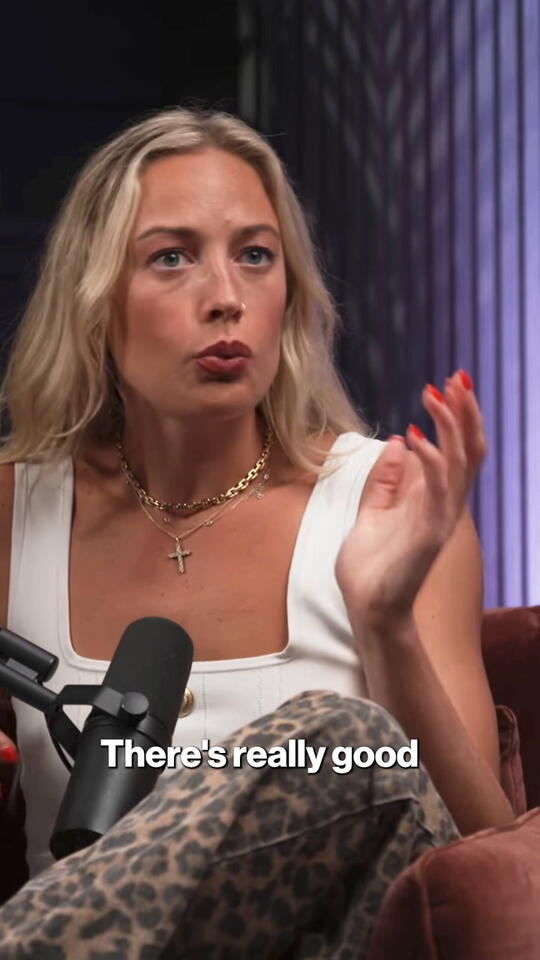 Sophie Cunningham says people who argue Caitlin Clark isn't the fave of the  WNBA are 'dumb as s—t' - NewsBreak