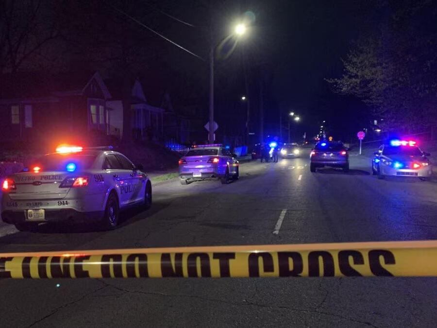 UPDATE Man identified after double shooting in Louisville’s Parkland