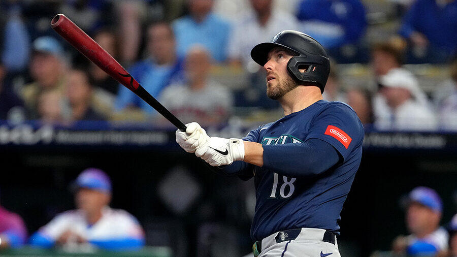 Report: Former Mariners catcher Mitch Garver retires - NewsBreak