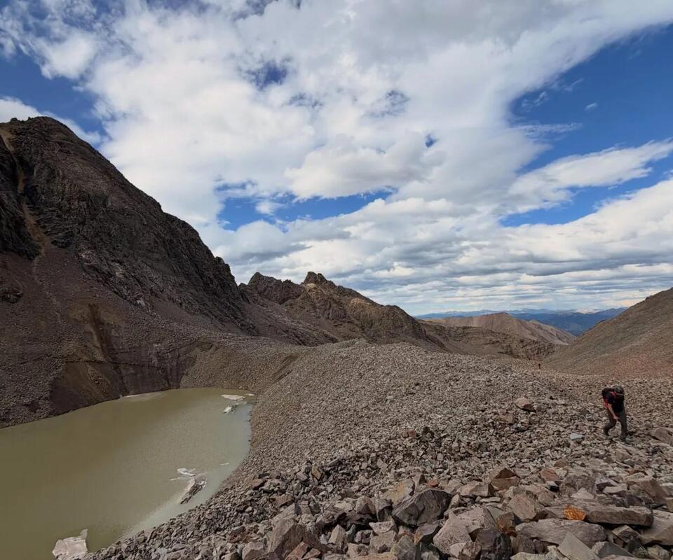 Climber dies from fall on Castle Peak, a 14er south of Aspen - NewsBreak