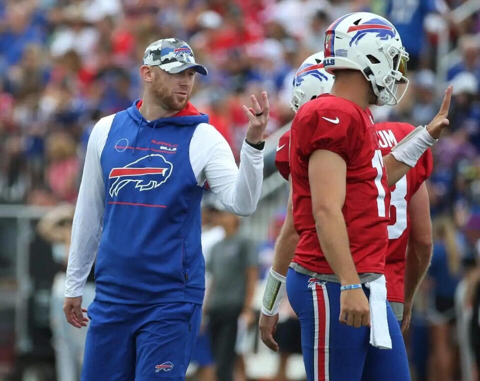 AFC Notes: Joe Brady, Aaron Glenn, Bills, Dolphins, Jets - NewsBreak