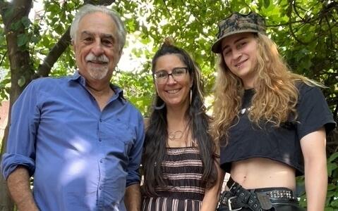 3 generations of Canuso family performing at Fringe Festival