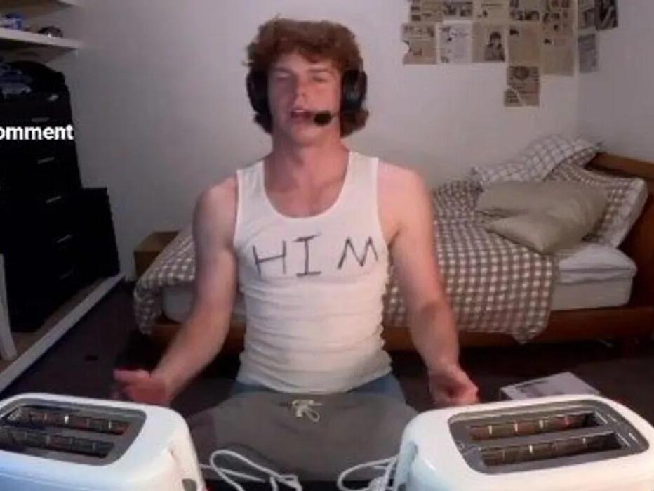 Twitch streamer banned for appearing to put forks in toasters claims it