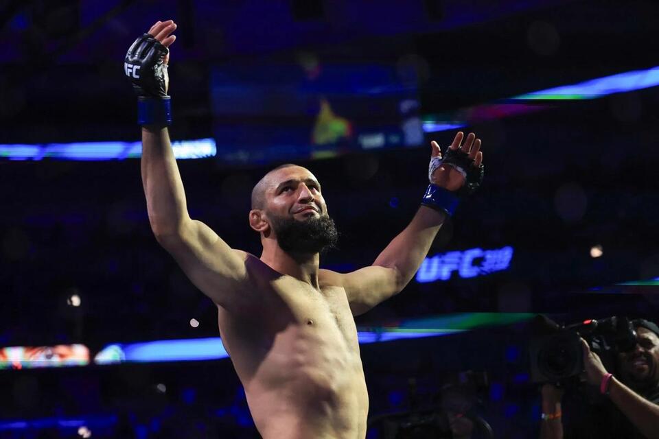 Urijah Faber: Anthony Hernandez only one who can beat Khamzat Chimaev ...