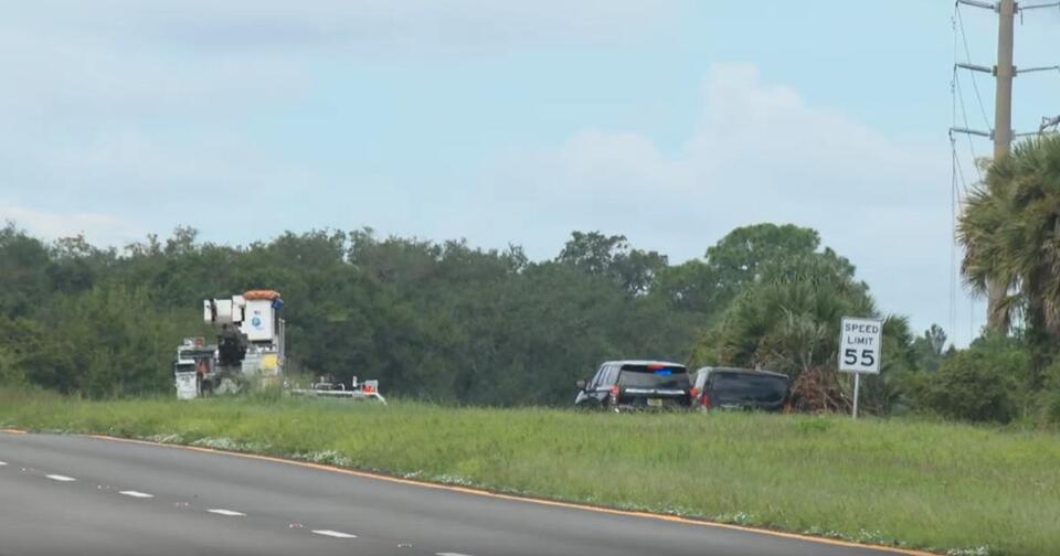 Pilot dies after small plane crashes in Titusville, officials say