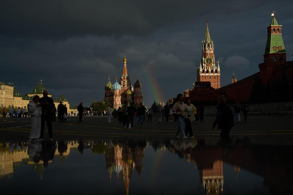Moscow airports disrupted amid Ukraine drone attacks following CIA director's visit