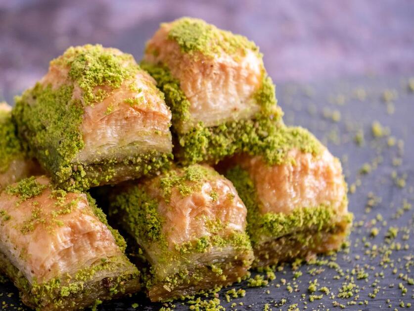 13 Bakeries in Dearborn for Sweet Treats and Baked Goods