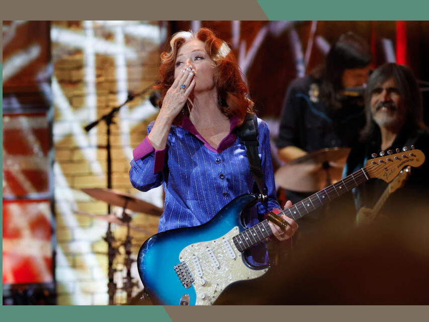 Bonnie Raitt announces 2025 tour, Atlantic City show. Get tickets now