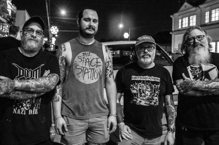 MOVINGDIGGINGTEETH: Ex-Dragbody, Railsplitter Members Form Ferocious ...