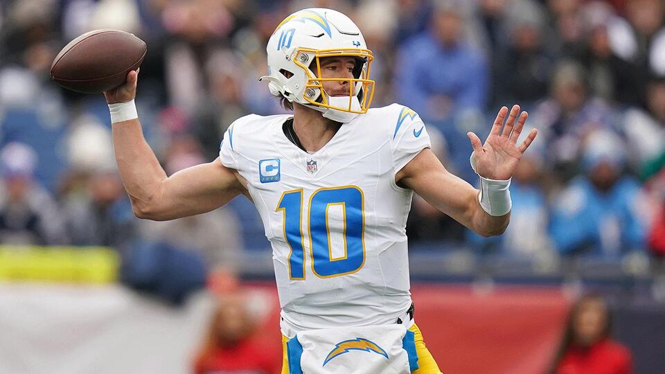 2025 NFL Wild Card predictions, odds, line, time, spread Chargers vs