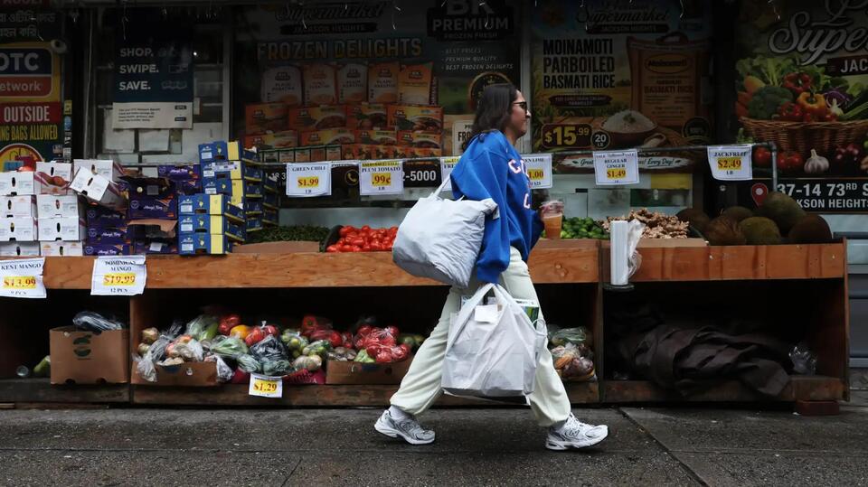 The 'meh' job market hasn't slowed consumer spending much