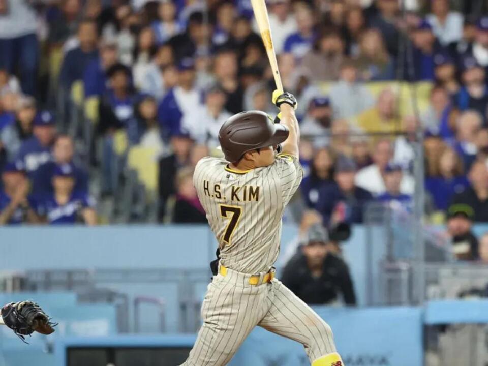 Padres, with 2024 Series Against Dodgers, to Play First Regular Season
