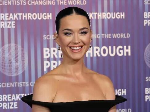 WATCH: Katy Perry's Daughter Adorably Helps Mom Promote Her New Music