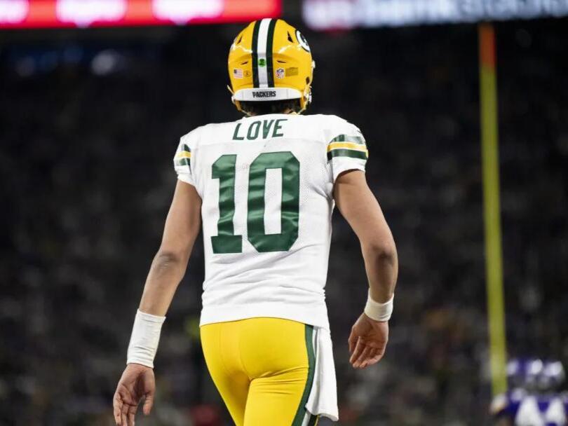 2024 NFL 7Round Mock Draft Packers land star receiver, rebuild