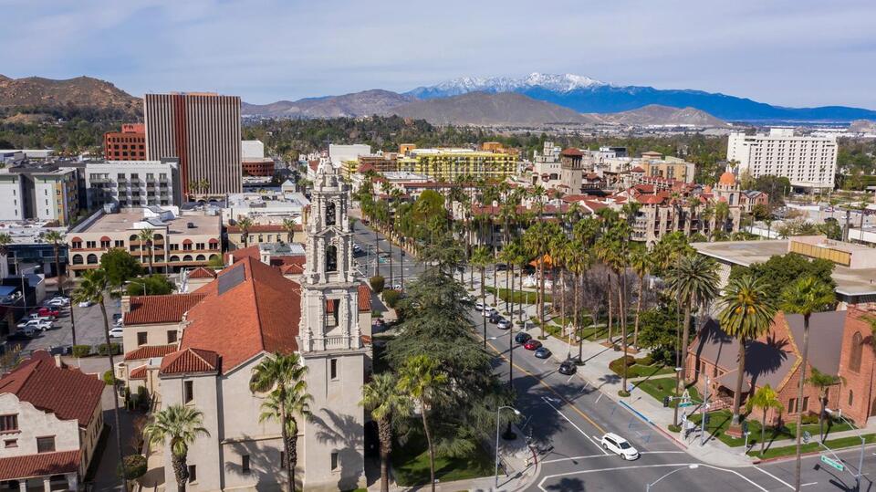 Riverside Co. Supervisors approve pay hikes for county's biggest union ...