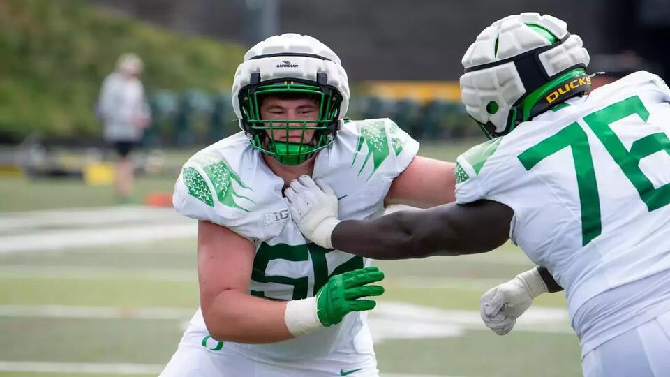 In just his 4th football game ever, Oregon offered this local lineman a full ride: ‘It changed my life’