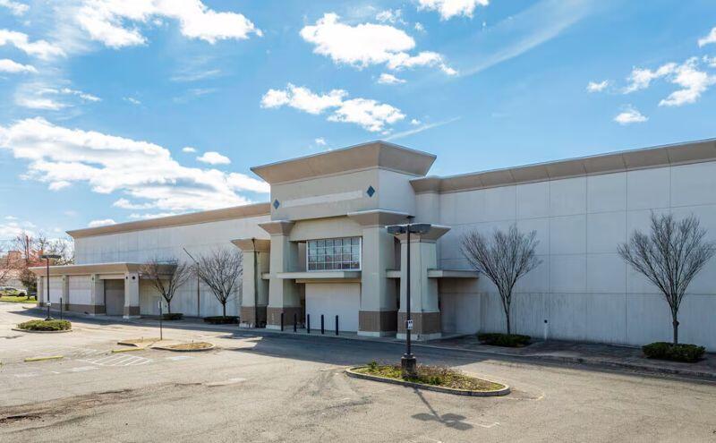 Catalyst: Restaurant Depot takes 91,000 sq. ft., backfills big box for ...