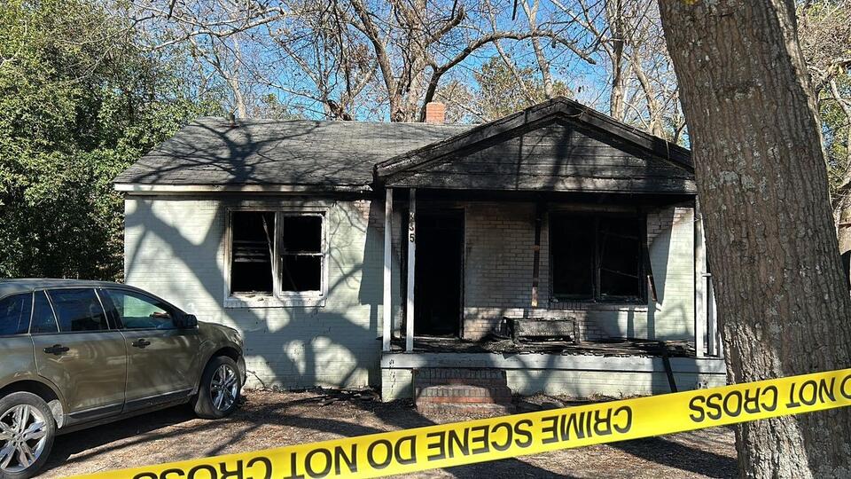 Two children dead, one critical after early morning house fire in Aiken ...