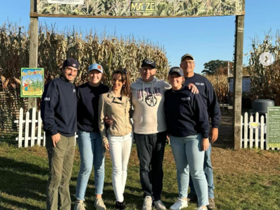 Bill Belichick visits Mass. farm’s Bill Belichickshaped corn maze