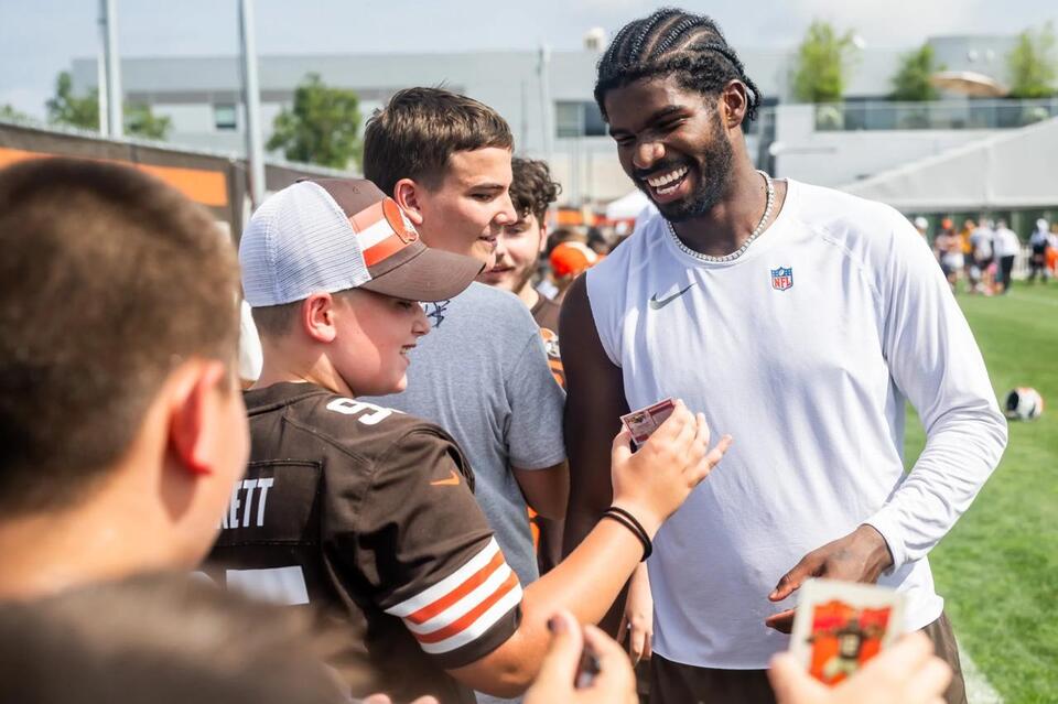 They're Trying to Break Him' — NFL Legend Slams Browns Owner Jimmy Haslam  Over Viral Shedeur Sanders Comments - NewsBreak