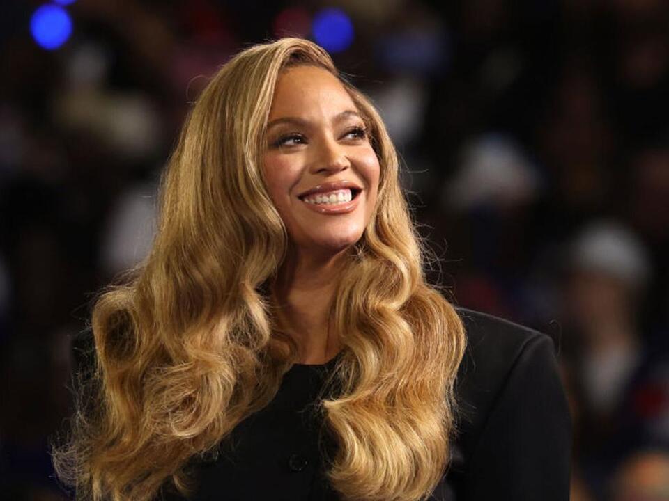 Beyoncé Finally Won An Award For Her Country Album With Billboard Win ...