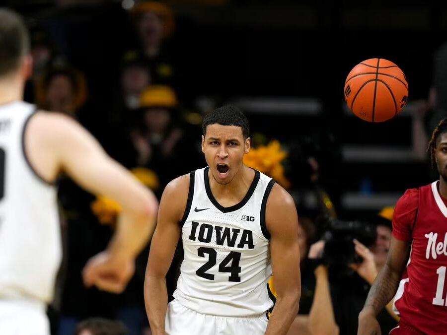 Iowa Hawkeye Kris Murray named consensus third team AllAmerican