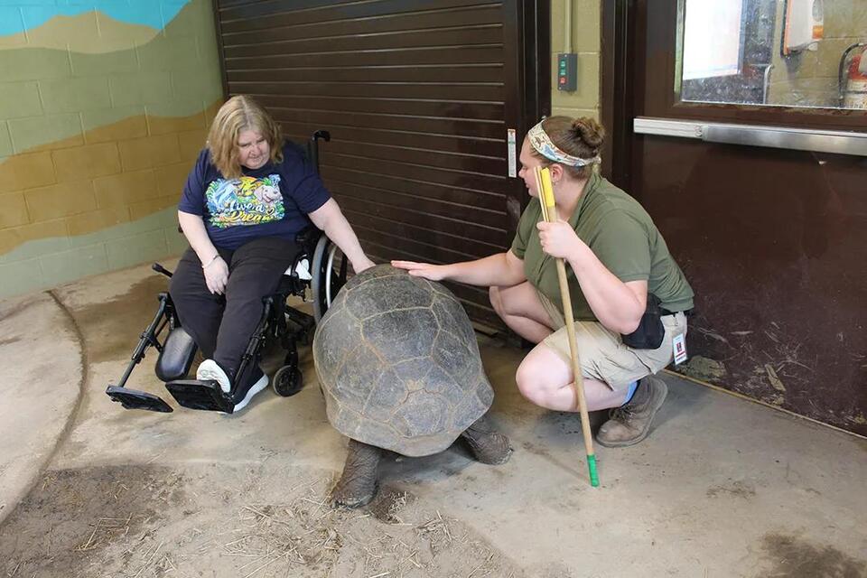 Wish come true : Prairie Lakes Health Campus fulfills resident's dream zoo trip