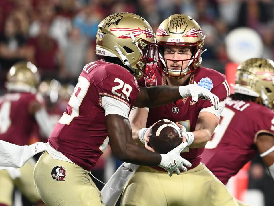 Coaches Top 25 Poll, College Football Final Regular Season Rankings