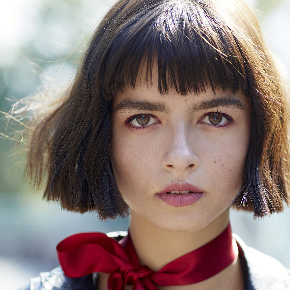 A Celebrity Hairstylist Reveals 3 Low-Maintenance Ways To Style Your