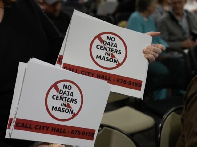 Mason residents pack city hall to oppose controversial data center ...