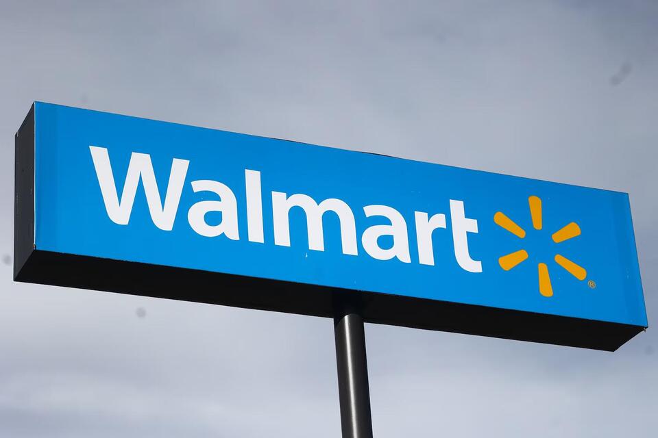 Walmart CEO talks lowering prices, unveils new $120 membership offer ...