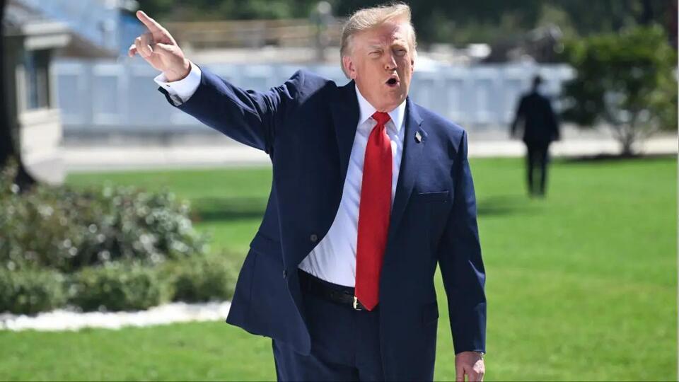 Donald Trump Says 'Rotten President' Barack Obama Is 'Gonna Be ...