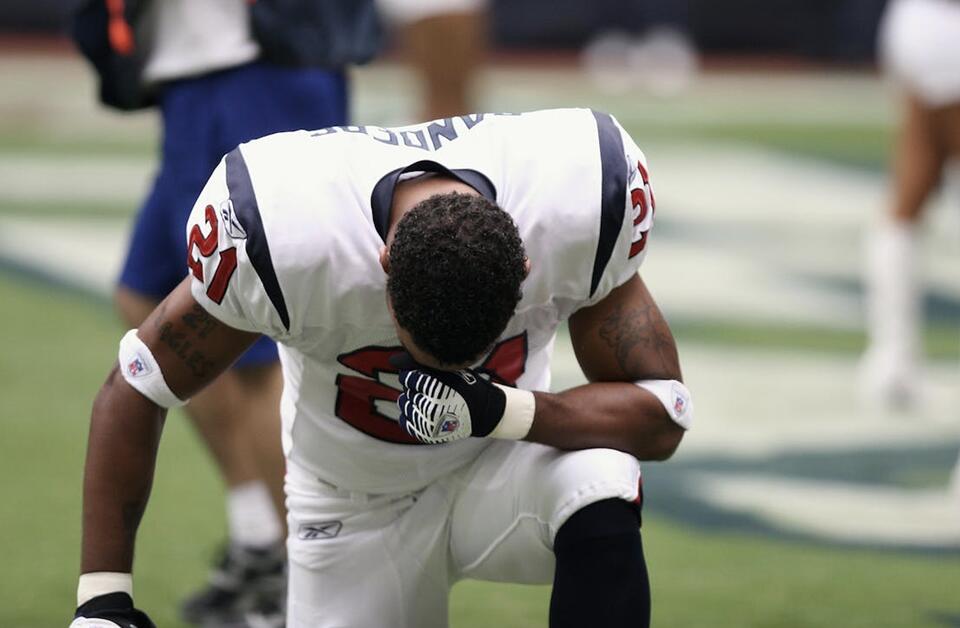 Hedging Your Bets: Protecting Your NFL Futures When Injuries Strike the ...