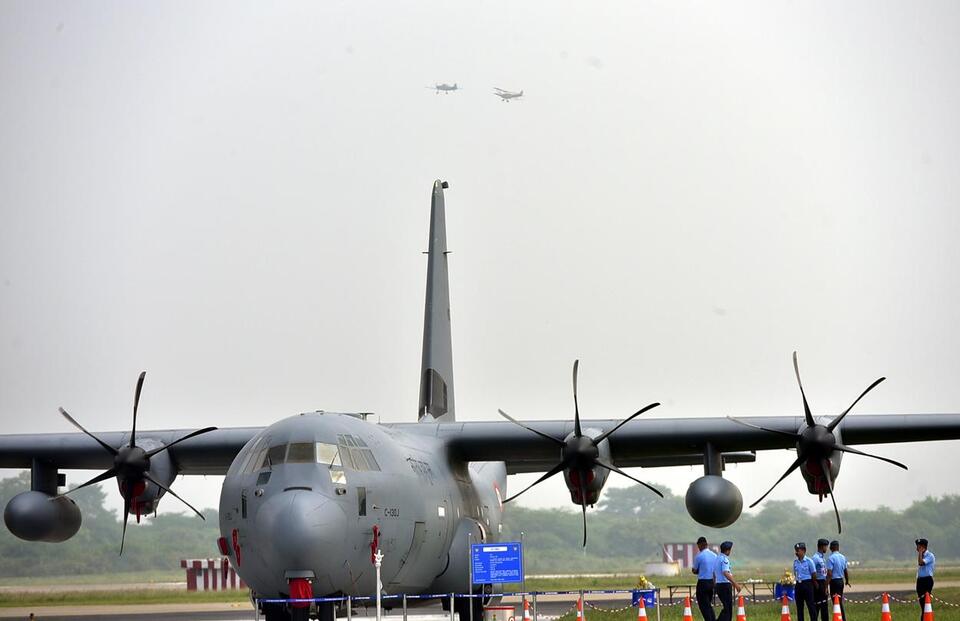 Embraer, Lockheed Martin vie for India’s $10.5B military transport ...