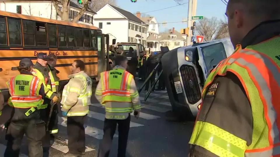 Six students, one adult injured in 3-vehicle crash involving school bus ...