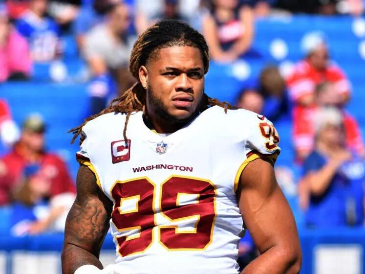what-a-bears-trade-for-commanders-de-chase-young-would-look-like