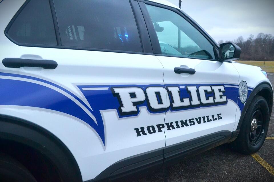 Police arrest Hopkinsville man after a minor pointed his gun at people