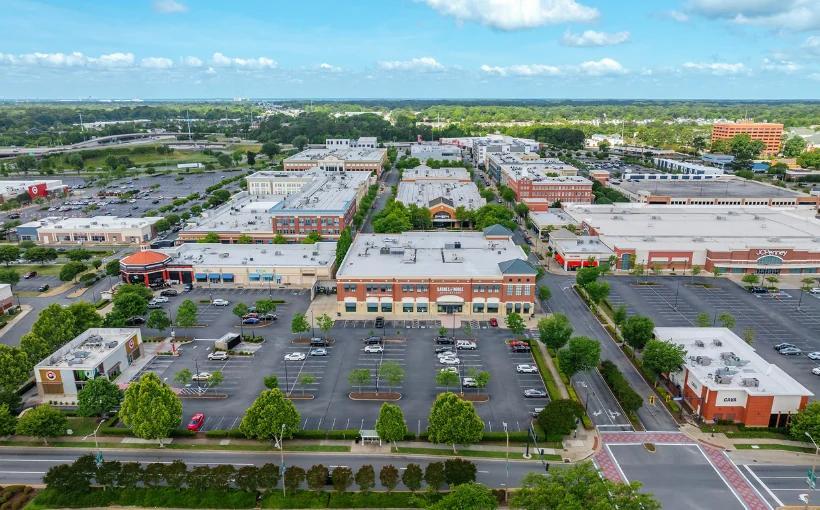 Divaris Real Estate Awarded 220K-SF Retail Leasing Assignment in VA ...