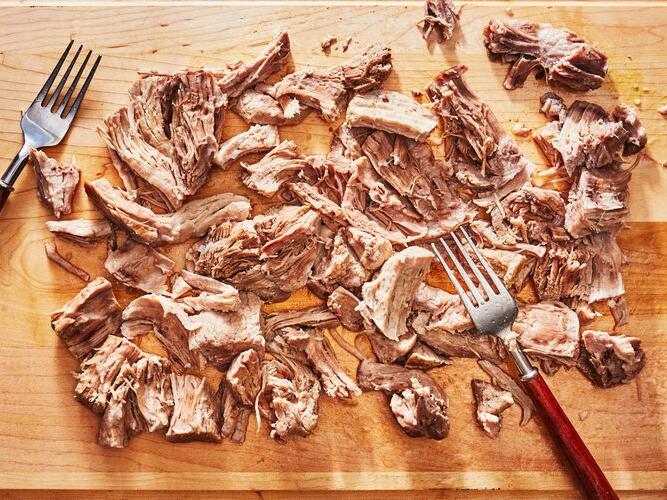 This Is How Long Pulled Pork Lasts In The Fridge, According To An Expert