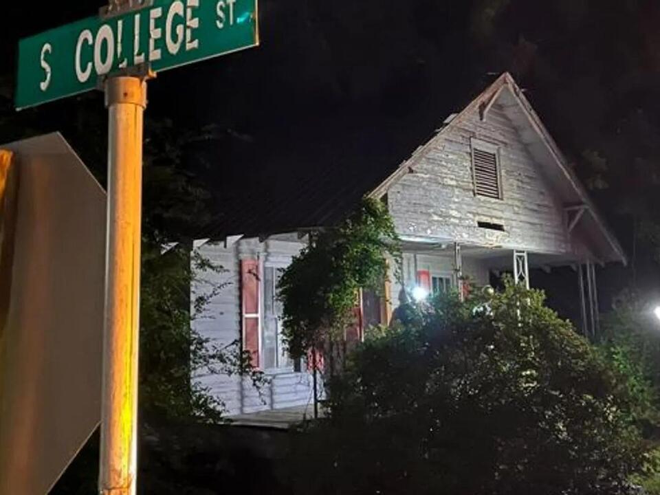 Wallace law enforcement investigating suspected arson of abandoned