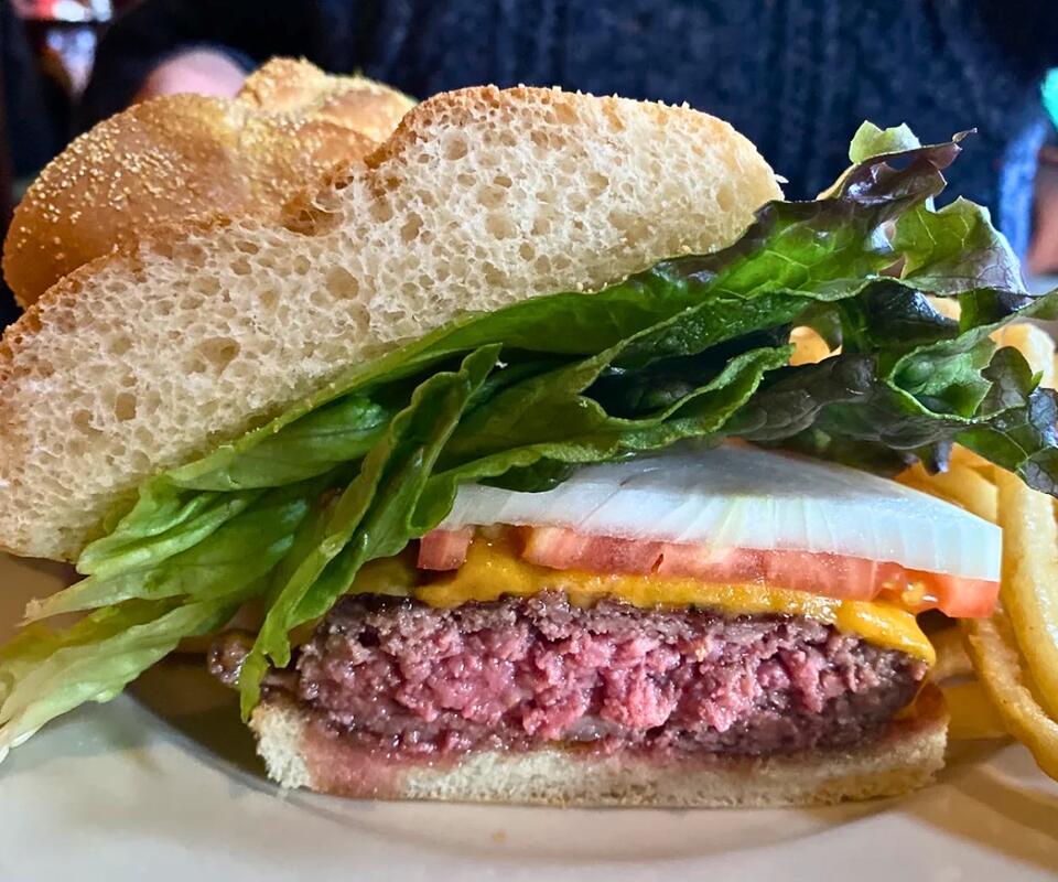 This BELOVED Local Dining Institution Is Hiding In A 1850 Colonial ...