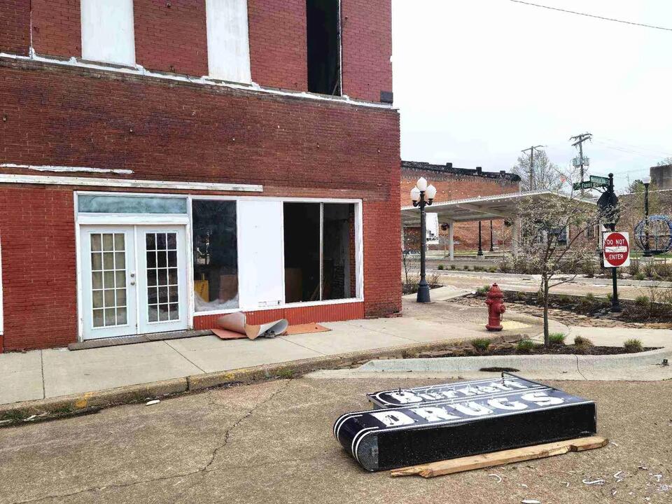 Demolition could begin soon on Burnett building - NewsBreak