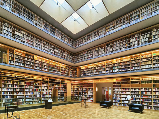 Librarian’s Heartwarming Story Is Proof of Why We Need to Keep ...