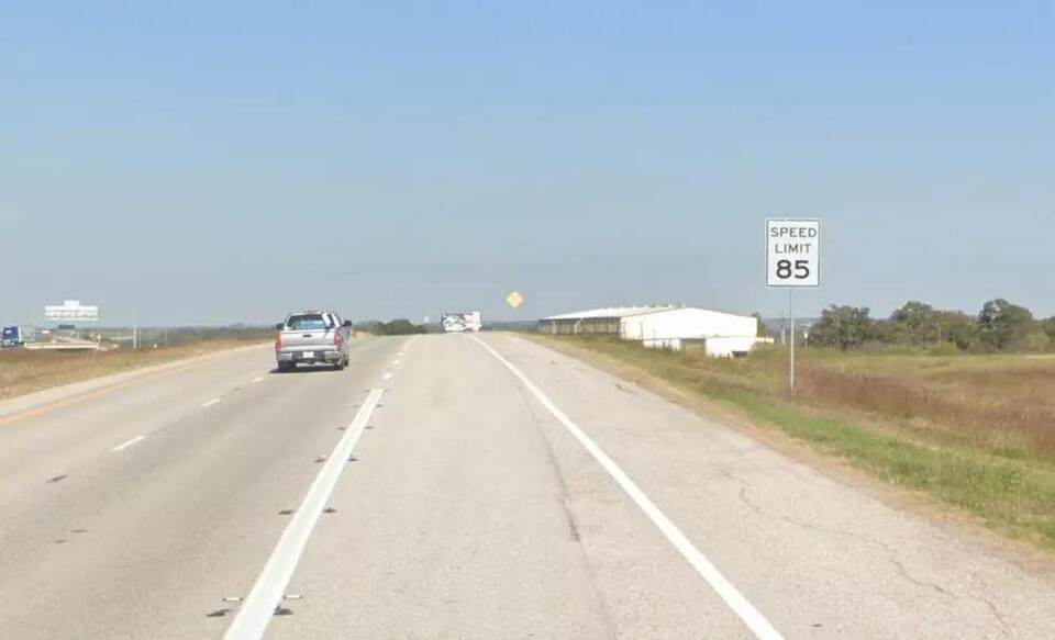 Should some roads in New Jersey have an 85 MPH speed limit? - NewsBreak