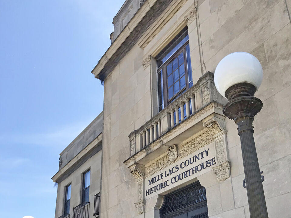 isle-muni-embezzlement-trial-begins