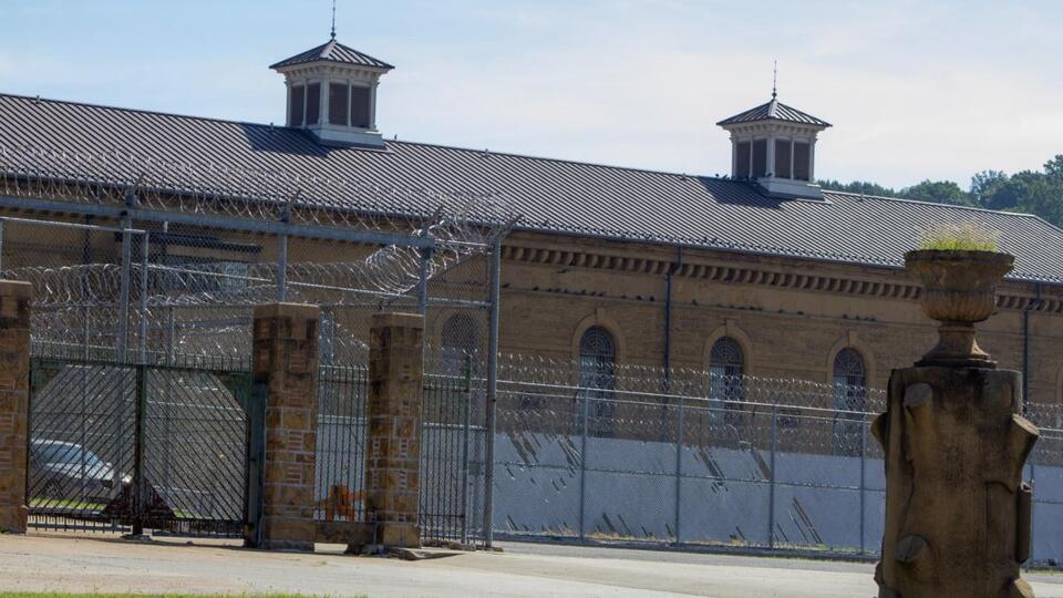 Illinois Prisons Move to Restrict Access to Electronic Tablets for Those in Solitary Confinement