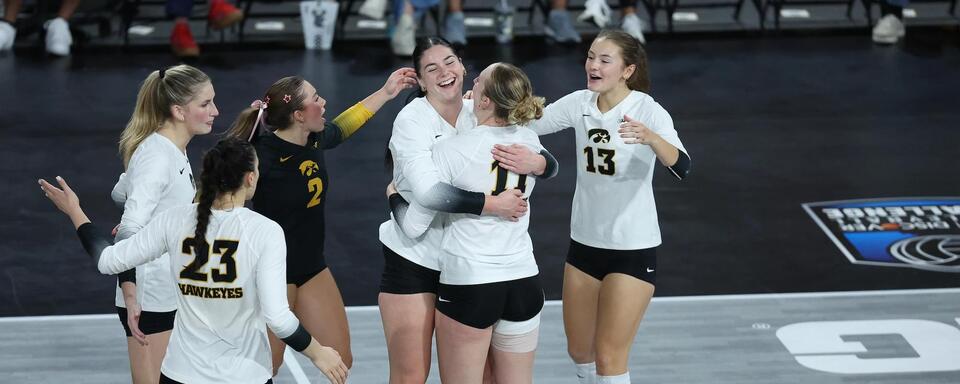 Hawkeyes Stun UCLA in 5 Sets - NewsBreak